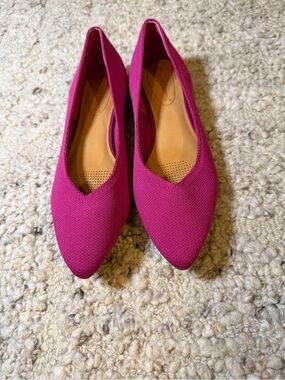 Corso Como Women's Pointed Toe Flats - Magenta